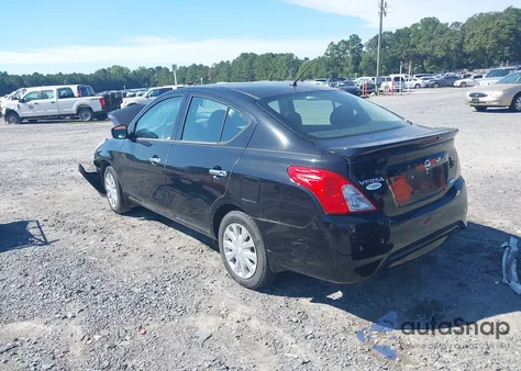 2015 Nissan Versa 1.6 Sv z USA, uszkodzony, nr VIN 3N1CN7AP3FL933229
